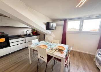 Two-room apartment Via Dei Conradi, Albisola Superiore - photo 12