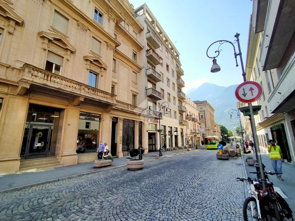 Four-room apartment Viale Conseil Des Commis, Aosta - photo 1
