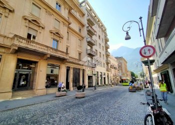 Four-room apartment Viale Conseil Des Commis, Aosta - photo 1