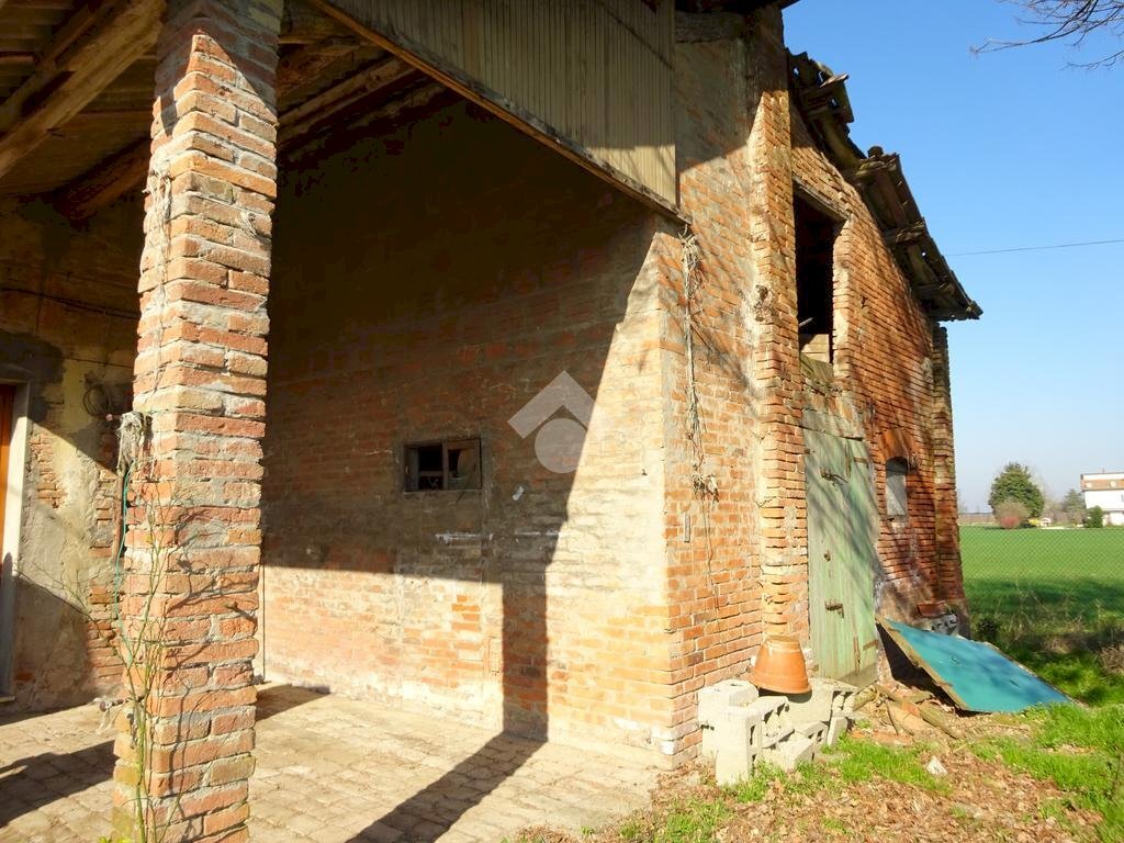 Rustic Via Bova, Ferrara (neighborhood Marrara) - photo 1