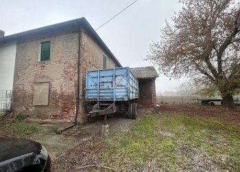 Rustic Via Bova, Ferrara (neighborhood Marrara) - photo 2