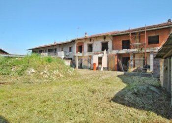 Casa indipendente Via Sant'Emiliano, Livorno Ferraris - foto 2