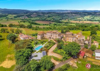 Foto 4 - Rustico Località Montignano
 
6, Massa Martana - foto 4