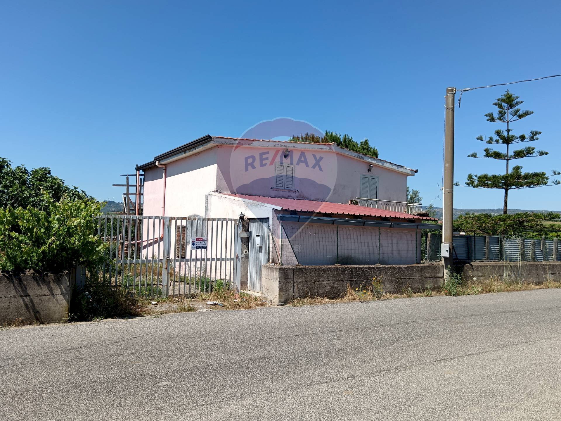 Casa all\'aperto - Villa contrada petraro
 
16, Scordia - foto 1