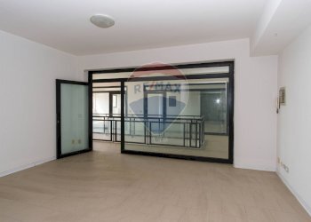 Stanza vuota - Ufficio VIA GIUSEPPE GARIBALDI
 
97, Lentini - foto 2