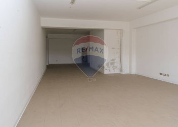 Stanza vuota - Ufficio VIA GIUSEPPE GARIBALDI
 
97, Lentini - foto 4