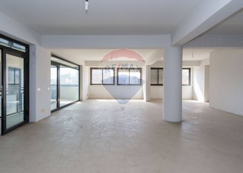 Stanza vuota - Ufficio VIA GIUSEPPE GARIBALDI
 
97, Lentini - foto 2