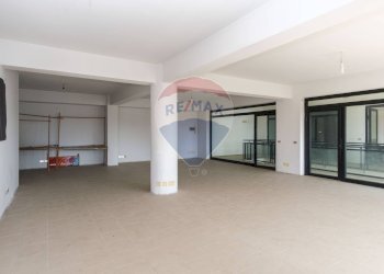 Stanza vuota - Ufficio VIA GIUSEPPE GARIBALDI
 
97, Lentini - foto 5