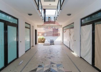 Terrazza - Ufficio VIA GIUSEPPE GARIBALDI
 
97, Lentini - foto 14