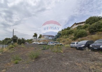 Casa all\'aperto - Terreno edificabile Contrada Tiritì / Via Giuseppe Verdi
snc, Motta Sant'Anastasia - foto 5