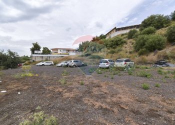 Casa all\'aperto - Terreno edificabile Contrada Tiritì / Via Giuseppe Verdi
snc, Motta Sant'Anastasia - foto 9