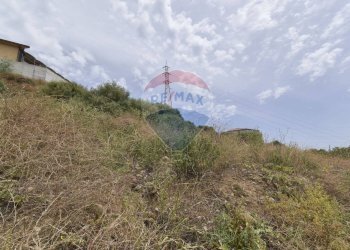 Vista delle montagne - Terreno edificabile Contrada Tiritì / Via Giuseppe Verdi
snc, Motta Sant'Anastasia - foto 11