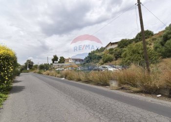 Vista delle montagne - Terreno edificabile Contrada Tiritì / Via Giuseppe Verdi
snc, Motta Sant'Anastasia - foto 13