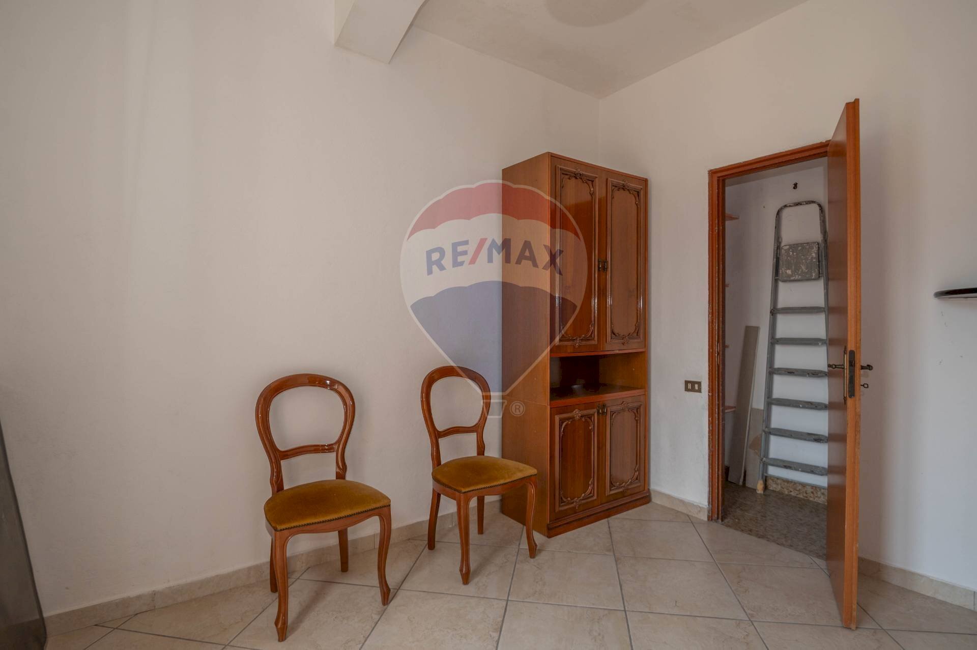 Camera / camera da letto - Three-room apartment via volturno
 
4, Caltagirone - photo 3