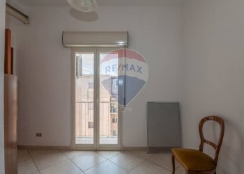 Stanza vuota - Trilocale via volturno
 
4, Caltagirone - foto 4
