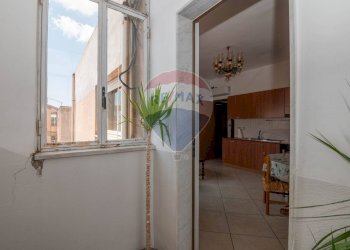 Hall / corridoio - Trilocale via volturno
 
4, Caltagirone - foto 15