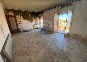 Stanza vuota - Appartamento Via della Libertà
 
102, Piazza Armerina - foto 12