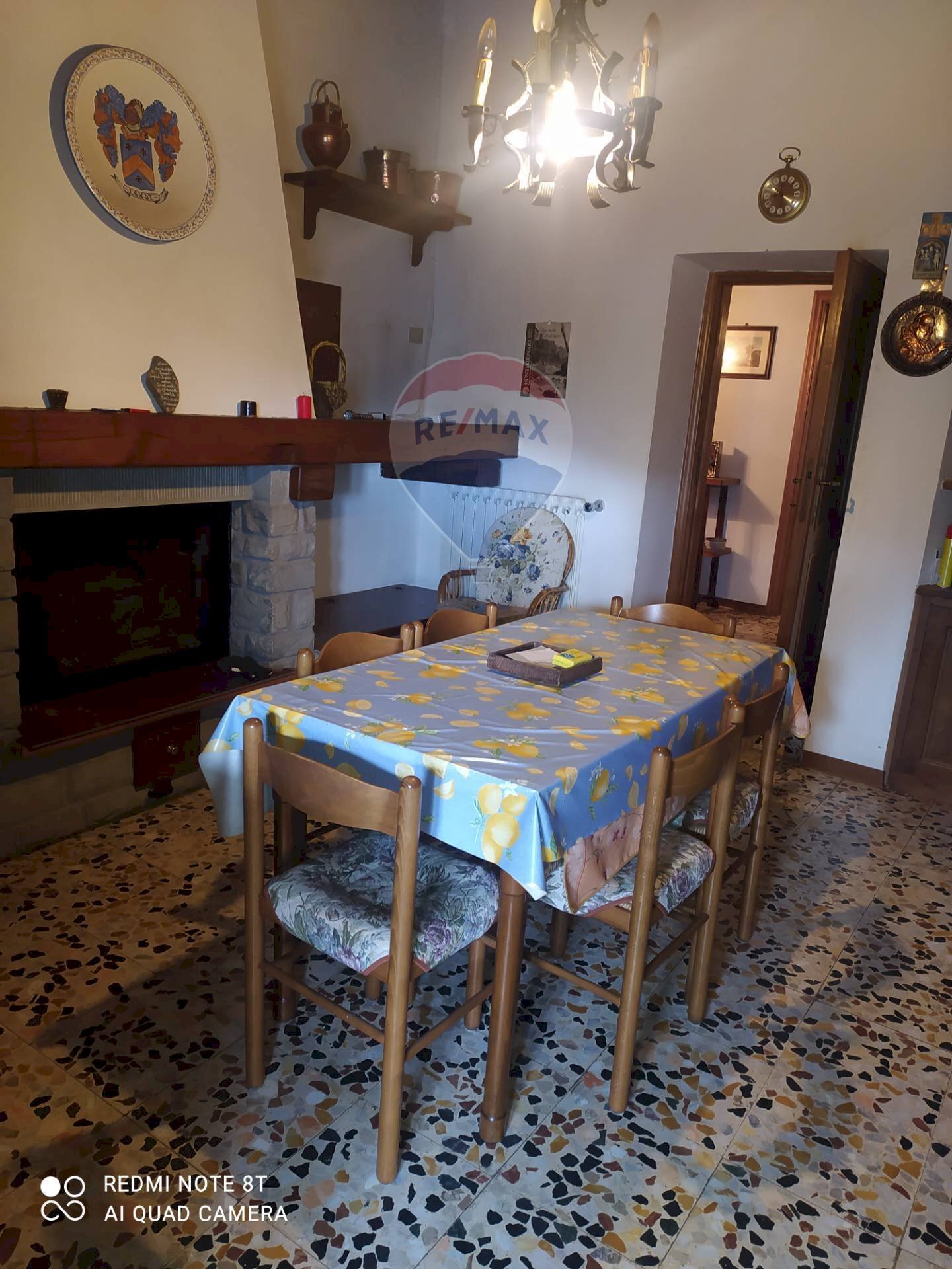Sala da pranzo - Casa semi indipendente Via di Cameronci
 
11, Montemignaio - foto 3