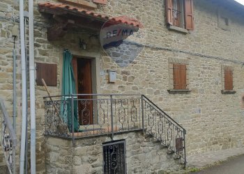 Casa all\'aperto - Casa semi indipendente Via di Cameronci
 
11, Montemignaio - foto 1