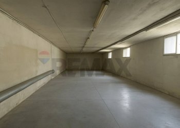 Parcheggio - Laboratorio via provinciale di mercatale
 
251, Vinci - foto 21