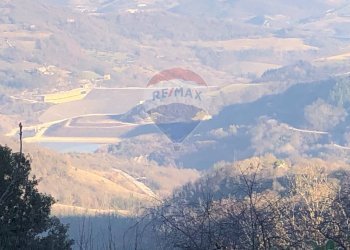 Vista delle montagne - Terreno agricolo Vocabolo Vallata Fratticiola Selvatica, Valfabbrica - foto 2