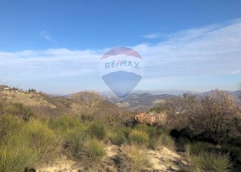 Vista delle montagne - Terreno agricolo Vocabolo Vallata Fratticiola Selvatica, Valfabbrica - foto 16