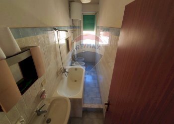 Bagno - Trilocale Via Marsala
 
8, Giardini-Naxos - foto 17