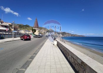 Vista dell\'acqua - Trilocale Via Marsala
 
8, Giardini-Naxos - foto 22