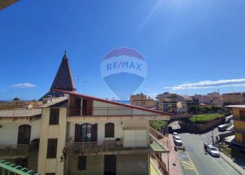 Edificio all\'aperto - Trilocale Via Marsala
 
8, Giardini-Naxos - foto 7