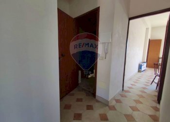 Hall / corridoio - Trilocale Via Marsala
 
8, Giardini-Naxos - foto 19