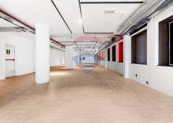 Parcheggio - Ufficio Piazza Santa Francesca Romana
 
3, Milano - foto 13