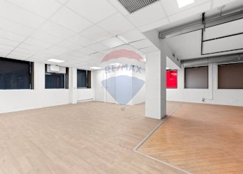 Parcheggio - Ufficio Piazza Santa Francesca Romana
 
3, Milano - foto 19