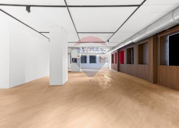 Parcheggio - Ufficio Piazza Santa Francesca Romana
 
3, Milano - foto 25