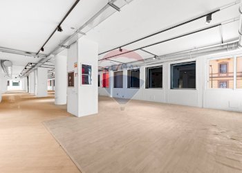 Parcheggio - Ufficio Piazza Santa Francesca Romana
 
3, Milano - foto 26