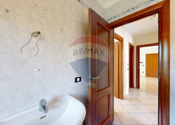 Bagno - Appartamento Via Musone
 
1, Casapulla - foto 12