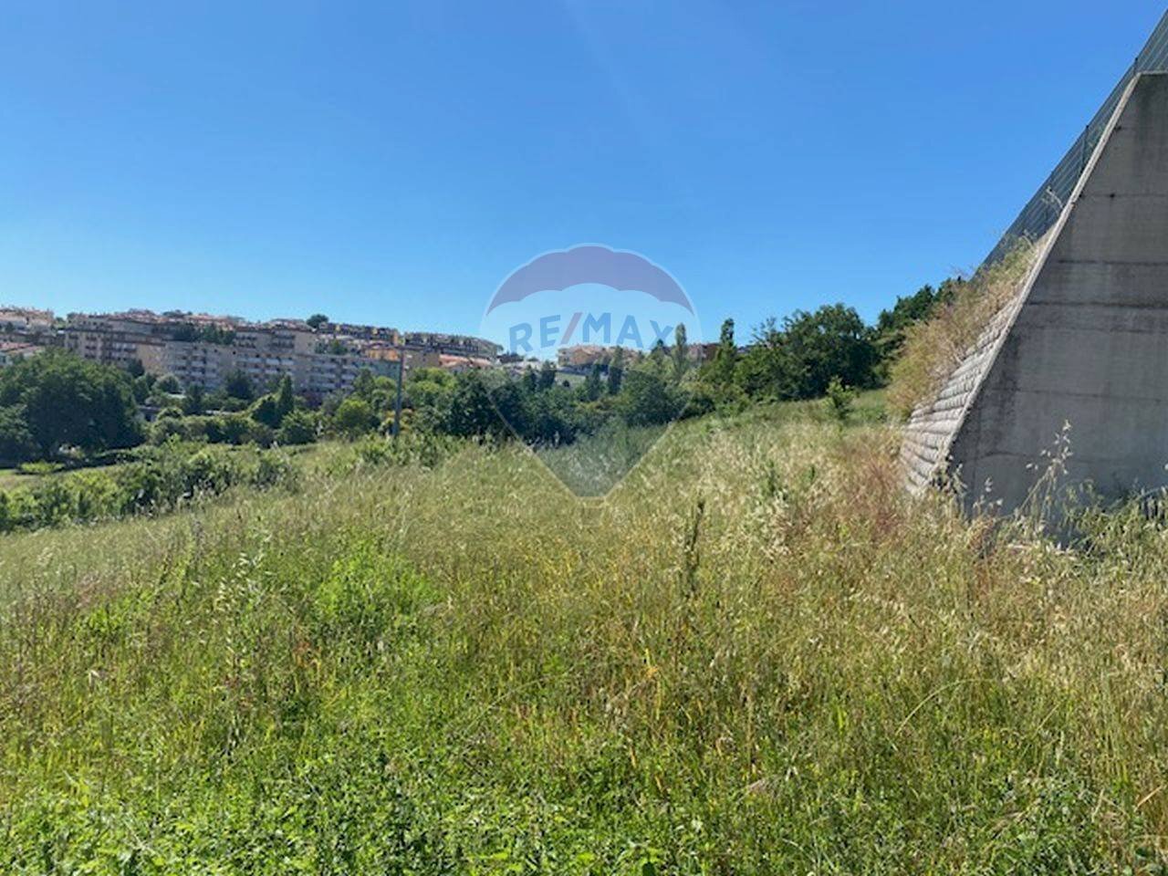 Vista delle montagne - Terreno edificabile Ippolito Nievo, Osimo - foto 2