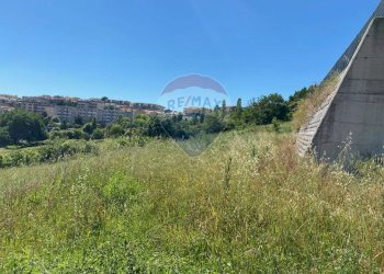 Vista delle montagne - Terreno edificabile Ippolito Nievo, Osimo - foto 2