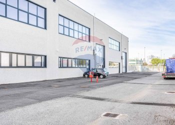 Edificio all\'aperto - Capannone Via Toscanini
 
8, Magnago - foto 4