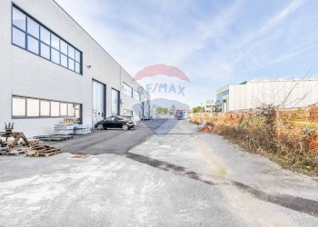 Edificio all\'aperto - Capannone Via Toscanini
 
8, Magnago - foto 5