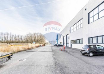 Edificio all\'aperto - Capannone Via Toscanini
 
8, Magnago - foto 7