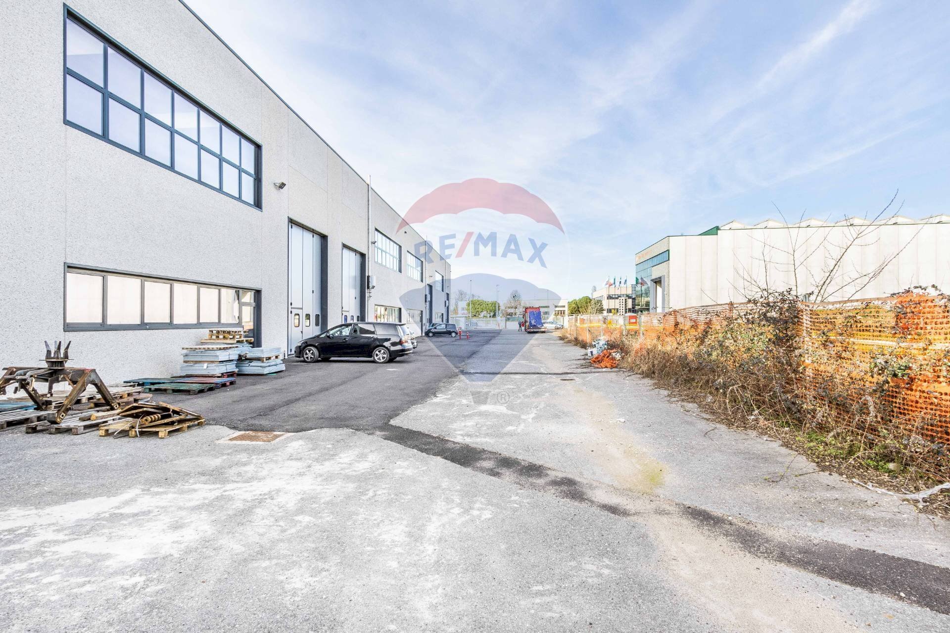 Edificio all\'aperto - Capannone Via Toscanini
 
8, Magnago - foto 3