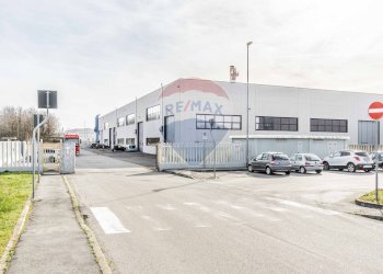 Edificio all\'aperto - Capannone Via Toscanini
 
8, Magnago - foto 13