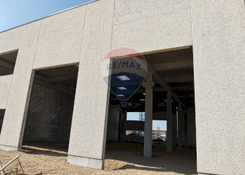 Edificio all\'aperto - Capannone Via Toscanini
 
8, Magnago - foto 12