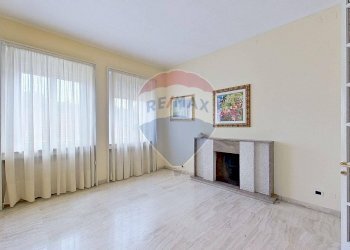 Stanza vuota - Trilocale Via Petrella
 
6, Busto Arsizio - foto 6