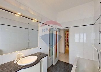 Bagno - Trilocale Via Petrella
 
6, Busto Arsizio - foto 19