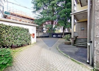 Edificio all\'aperto - Trilocale Via Petrella
 
6, Busto Arsizio - foto 44