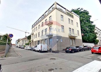 Edificio all\'aperto - Trilocale Via Petrella
 
6, Busto Arsizio - foto 51