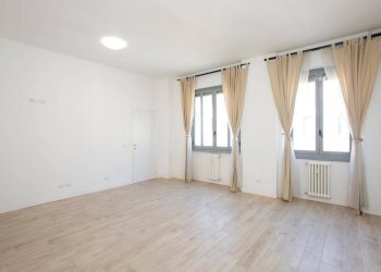 Foto 2 - Ufficio Via Torino
 
49, Milano - foto 2