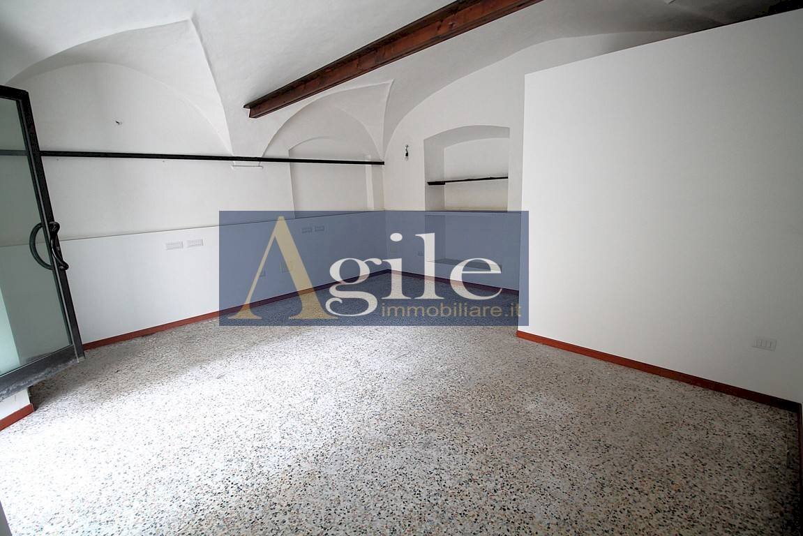 Foto 3 - Commercial Premises CORSO MAZZINI, Ascoli Piceno - photo 3