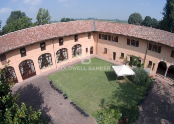 Foto 4 - Castello via Pavia
 
10, Vellezzo Bellini - foto 4